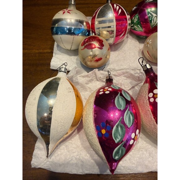 9 Vtg Mid Century Christmas Ornaments Hand Painted Mica Stripes Teardrop Ball Lo - Picture 2 of 16